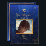 Convites PixDezines Large, Bar Mitzvah Marinho Blue Waterco<br><div class="desc">Veja o tamanho do papel, este é um grande convite de 5, 5 x 7, 5 polegadas. PixDezines um moderno roteiro caligrafia manuscrito Bar cartões de convite Mitzvah. O fundo de cor azul-d'água totalmente personalizável é ajustável com filtro. Visite nossa frente de loja para ver mais seleções. ✡ Copyright ©...</div>