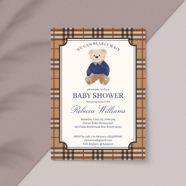 Convites Podemos esperar o chá de fraldas clássico da xadre (We can bearly wait classic brown plaid teddy bear elegant baby shower invitation cards template)