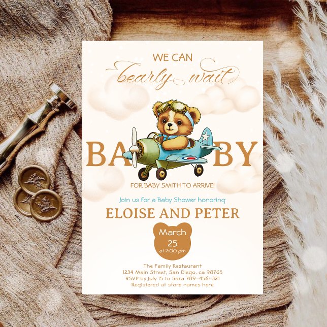 Convites Podemos esperar o chá de fraldas do Piloto Teddy B (We can bearly wait Pilot Teddy Bear baby shower Invitation)