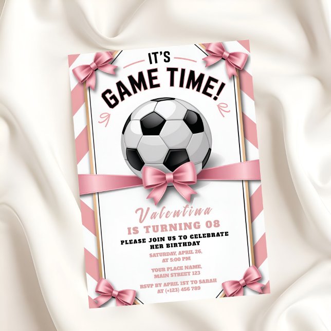 Convites Preppy Pink Bow Girl Soccer Game Time Birthday (Criador carregado)