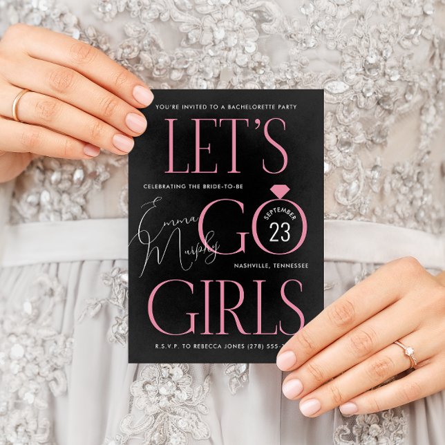 Convites Preto e rosa vamos Festa de solteira das garotas (black and pink Let's Go Girls country western bachelorette party invitation)