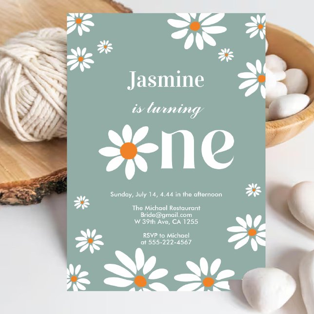 Convites Primeiro aniversario de Sage Green Retro Groovy Da (Sage Green Retro Groovy Daisy Florals 1st Birthday Invitation)