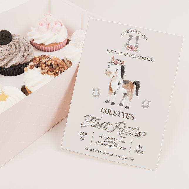 Convites Primeiro aniversario do primeiro rodeio do cavalo  (Girls First Rodeo 1st Birthday Invitation with Horse 1st Birthday Invitation Girl Western Wild West )