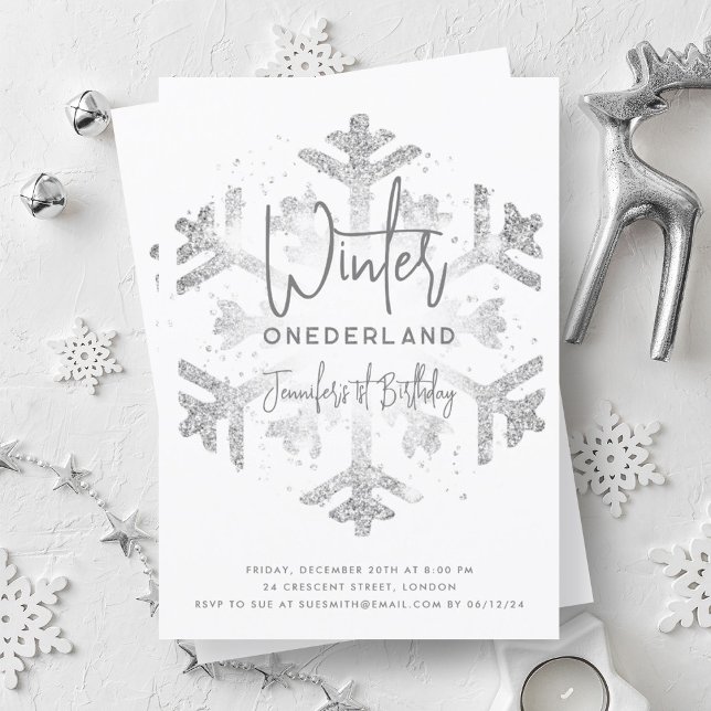 Convites Primeiro aniversario FAUX de Silver Winter ONEDERL (Silver Winter ONEDERLAND 1st Birthday FAUX Glitter Invitation)