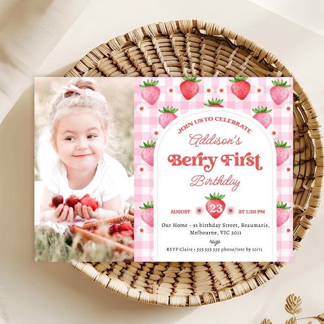 Convites Primeiro aniversario Red Strawberry Berry Sweet (Photo Berry First Birthday Invitation Template Modern, Strawberry Berry First Birthday Invitation )