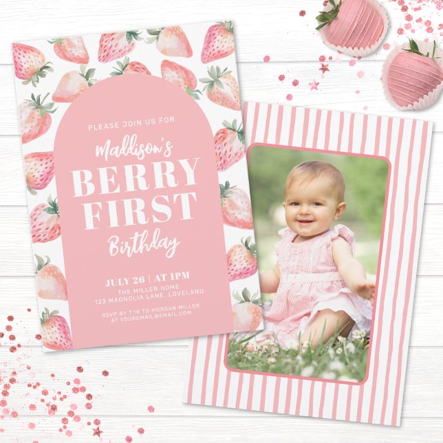 Convites Primeiro Partido do primeiro aniversario de Fotogr (Strawberry Berry First Photo 1st Birthday Party Invitation)