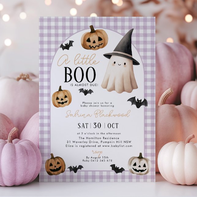Convites Pumpkin Espírito Puro do Pequeno Chá de fraldas (A little Boo is almost due! purple halloween themed baby shower invitation with ghost and pumpkins)