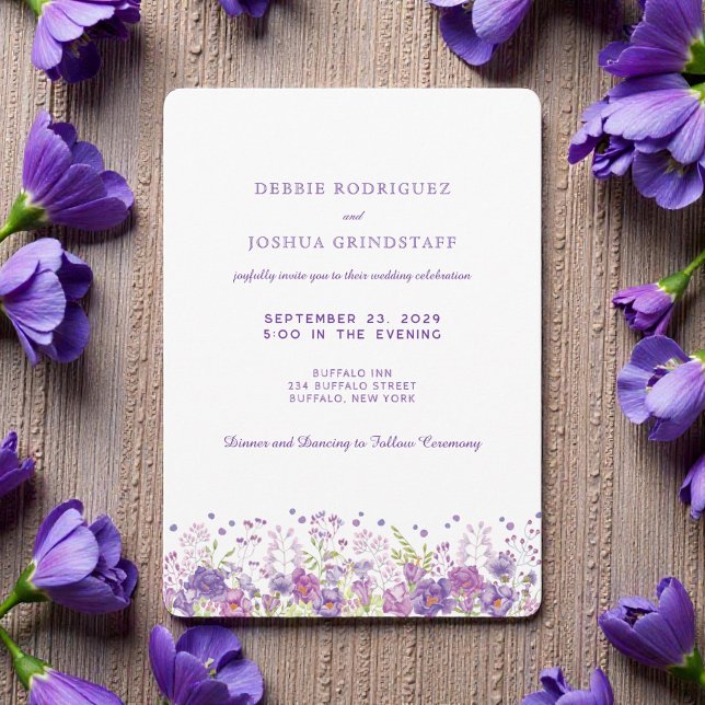 Convites Purple Wildflowers Wedding Invitation  (Criador carregado)