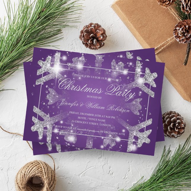 Convites Púrpura de Fenda de Neve Floco de Neve do Xmas (Silver Glitter Snowflake Xmas Holiday Party Purple Invitation)