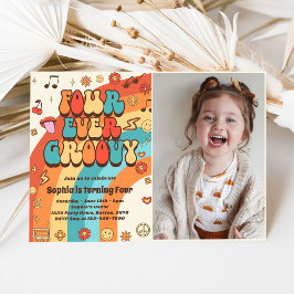 Convites Quatro Vezes Groovy Retro Rainbow 4º aniversário F