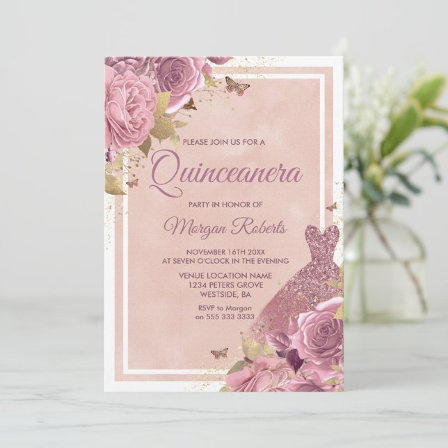 Convites Quinceanera - Vestido Rosa Esmagador e Flores (Em pé/Frente)