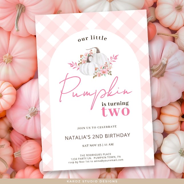 Convites Rapariga Floral Nossa Pequena Festa De segundo ani (Invite shown in 5 x 7 inches, choose size, paper, and corner style.
)