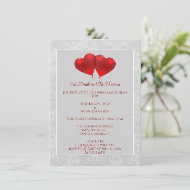 Convites Red Heart Balloons Rehearsal Dinner Invitation (Em pé/Frente)