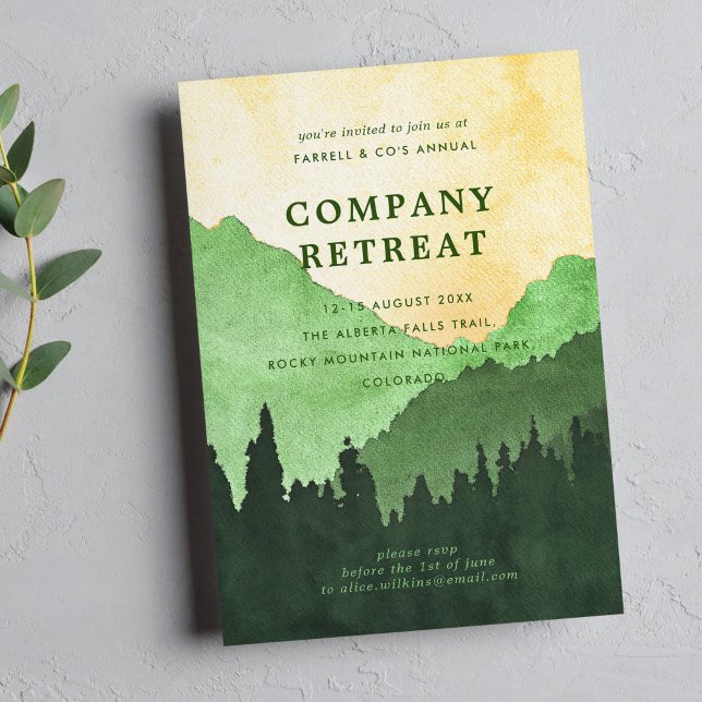 Convites Retretar Equipe da Empresa com Montanhas (Verde) (company retreat invitation with mountains and forest design)