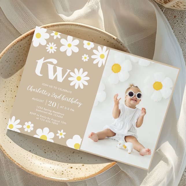 Convites Retro Daisy Duas Foto De segundo aniversário Flora (Criador carregado)