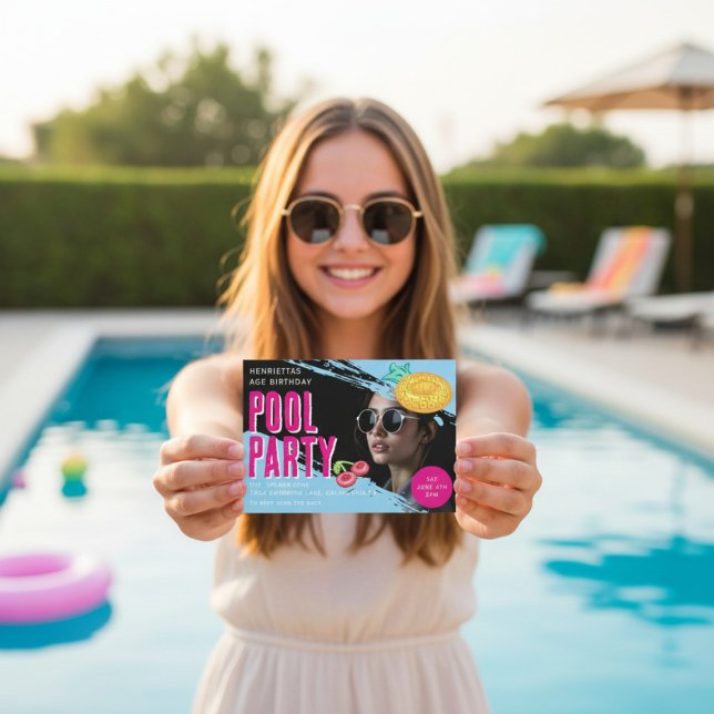 Convites Retro photo Pool Party Birthday QR Code RSVP (Criador carregado)