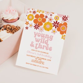 Convites Retro Young Wild Three Floral aniversário de 3 ano