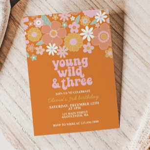 Convites Retro Young Wild Three Floral no Primeiro aniversá