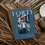 Convites Revista Na moda moderna | Foto aniversário de 40 a<br><div class="desc">Este convite de aniversário de "quarenta" parece um cobrir de revista na moda. Pode ser personalizado para qualquer idade e cores. Celebre seu próximo giro ao redor do sol com convites de aniversário doces e simples — escolha as fotos que você gostaria de mostrar e adicione todos os detalhes da...</div>