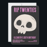 Convites RIP 20s Festa de aniversário de 30 anos do crânio<br><div class="desc">RIP 20s Festa de aniversário de 30 anos do crânio preto rosa engraçado</div>