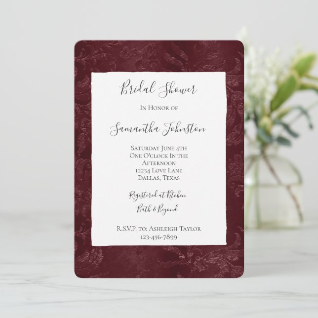 Convites Romantic Deep Red Burgundy Floral Bridal Shower (Em pé/Frente)