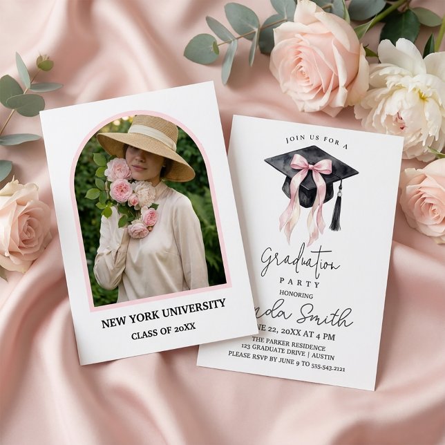 Convites Romantic Graduation Party Invitation for Her (#GraduationInvitation #GraduationParty #GraduationMockup #FeminineDesign #RomanticInvitation #Floral)