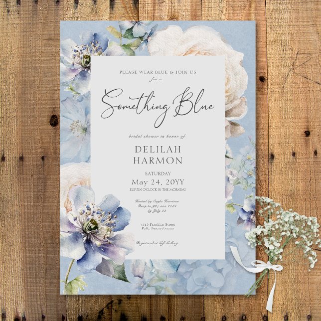 Convites Romântica Algo Azul Chá de panela Floral (Romantic Something Blue Floral Bridal Shower Invitation)