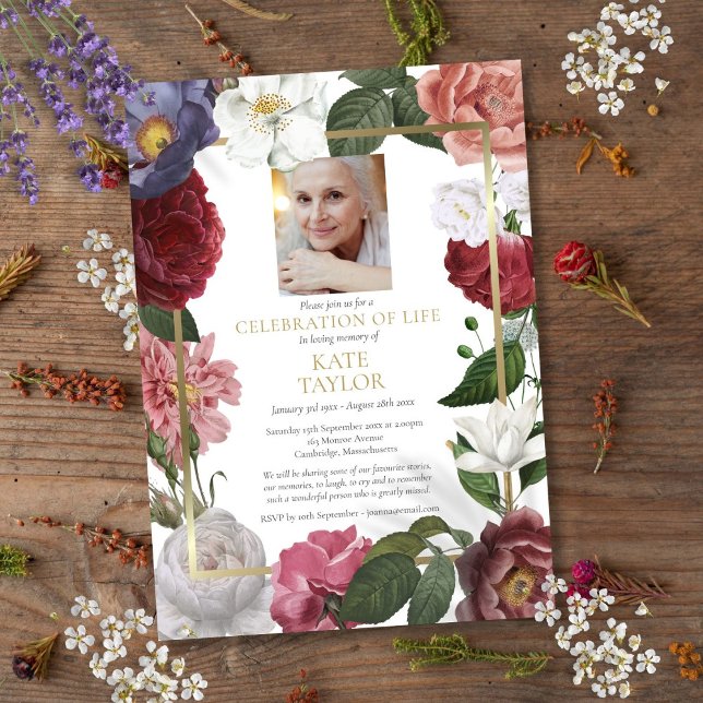 Convites Roses Funeral Floral Foto Celebração da Vida (Roses Floral Funeral Photo Celebration of Life Invitation)