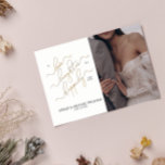 Convites Roteiro de Fotografia do Código 3 QR Elegante - Fe<br><div class="desc">Este belo e moderno convite à Recepção de casamento de Fotos em Branco Negro e Dourado apresenta um falso roteiro de caligrafia em folha de ouro lendo 'To Love, Laughter, and Felily Ever After' como o principal design, e uma foto de casamento favorita. O verso apresenta mais duas fotos de...</div>