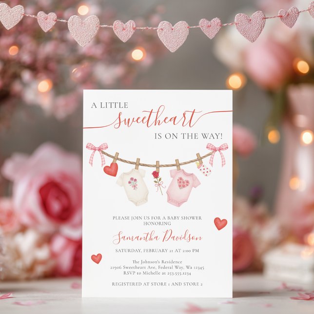 Convites Roupa de Coração de Vale-presente para Chás de Beb (Sweetheart Valentine Clothesline Baby Shower Invitation)