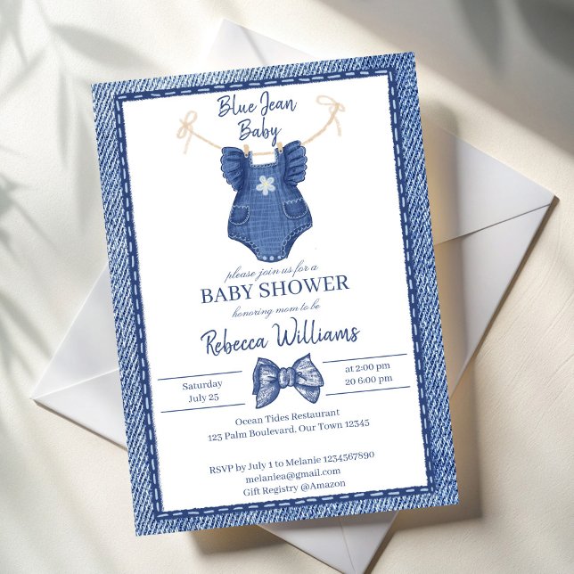Convites Roupas de jean azul no chá de fraldas de linha (Blue jean girls clothes on a line baby shower invitation cards template preppy denim baby shower )