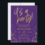 Convites Roxo Elegante e Festa de aniversário 50 Dourada<br><div class="desc">Convite de aniversário roxo e Dourado 50º Os seus convidados saberão que esta será uma festa divertida apenas olhando para este convite! Esta design apresenta tipografia divertida,  um fundo roxo e muito confete de ouro!</div>