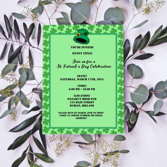 Convites Rua de fundo de Shamrock do Green Clovers (Green Clovers Shamrock Background St. Patrick's D Invitation
)