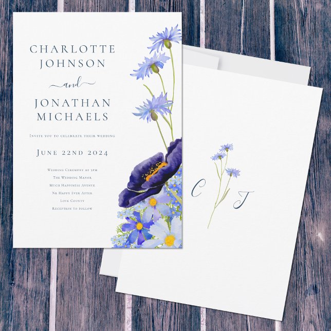 Convites Russo Azul de Flor Selvagem (Elegant wildflower blue watercolor with bride & groom monogram artwork by artist Catherine Sweetman )