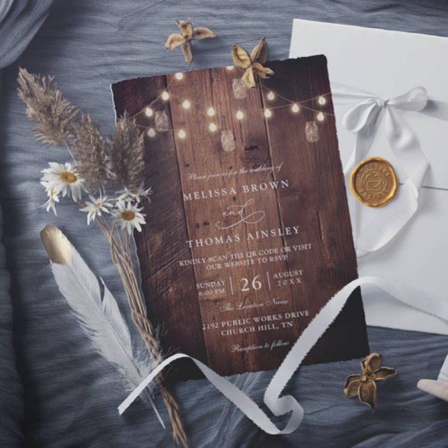 Convites Rustic Barn Wood String Lights QR Code Wedding (Criador carregado)