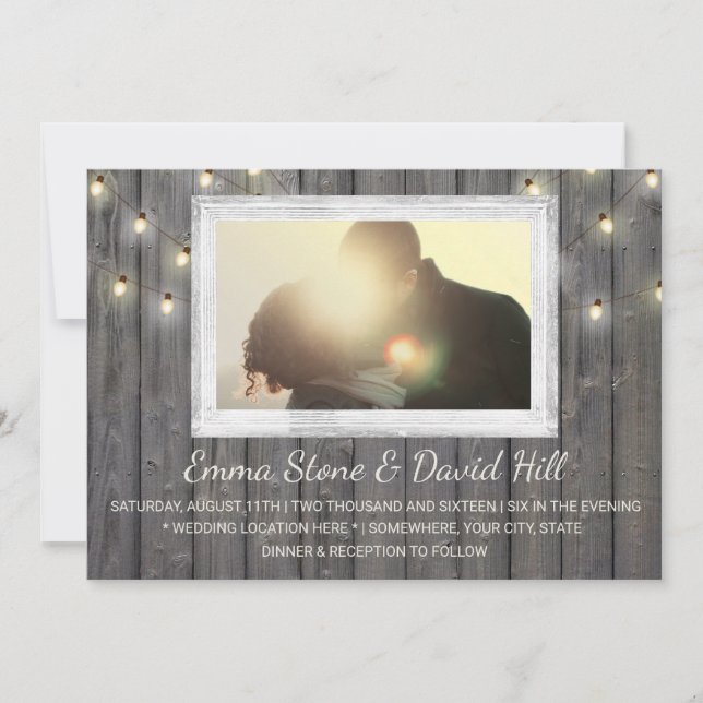 Convites Rustic Barn Wood String Luzes De Casamento Foto (Frente)