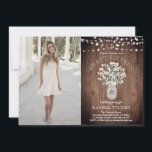 Convites Rustic Mason Jar Lights Sweet 16 Foto De Aniversár<br><div class="desc">Esta design apresenta flores de respiração de bebê de cor d'água, em um vaso de jarro de pedras, sobre um fundo de madeira rústica e espaço para uma foto. Clique no botão personalizar para obter mais flexibilidade na modificação do texto ou na movimentação dos gráficos! No nosso compro, estão disponíveis...</div>