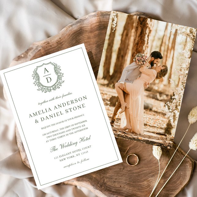 Convites Sage Green Elegant Leafy Crest Monograma Casamento (Criador carregado)