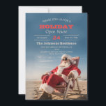 Convites Santa Claus Relaxa na Cadeira de Praia<br><div class="desc">santa claus engraçado,  beba coquetel sol verão,  pai tortuoso cadeira festiva,  resort feliz feliz de areia,  natal,  xmas tropical,  praia santa claus</div>