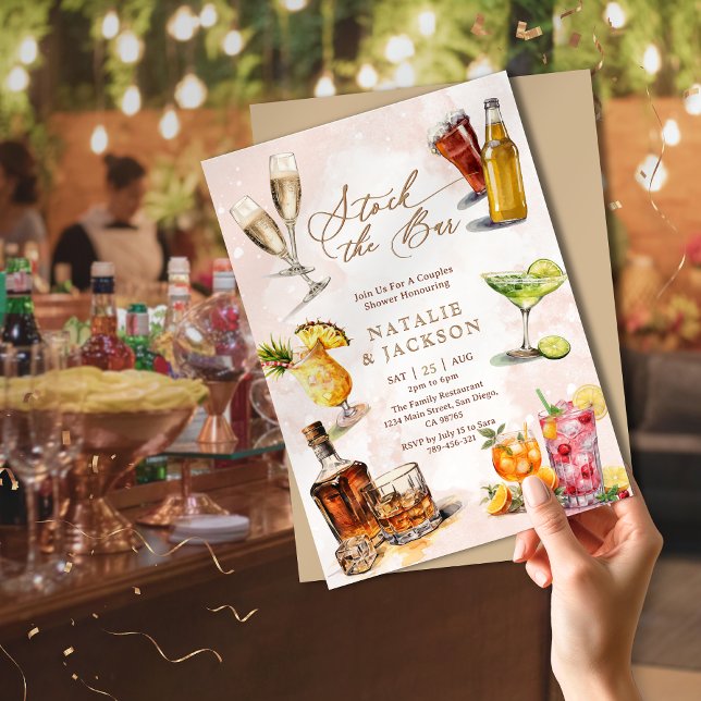 Convites Script elegante estoque o Chá dos Casais Bares (Elegant Script Stock the Bar Couples Shower Invitation)