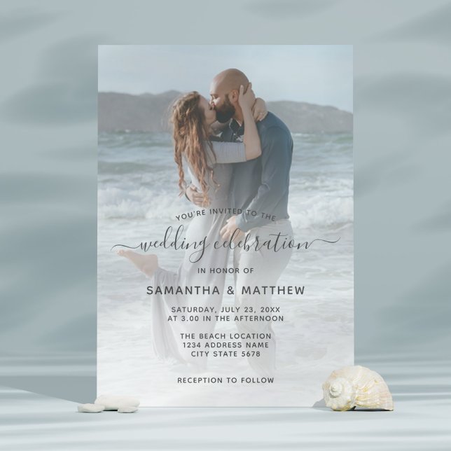 Convites Sea Glass Dusty Blue Casal Foto de praia Casamento (Beach wedding invitation
)