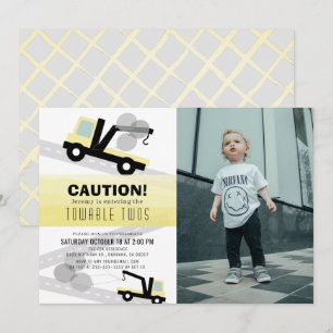 Convites Segundo aniversário rebocável com dois destroço