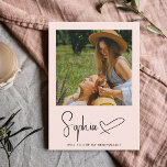 Convites Seja Minha Foto De Assinatura De Script Da Bridesm<br><div class="desc">Be My Bridesmaid card apresenta caligrafia e foto de script.</div>