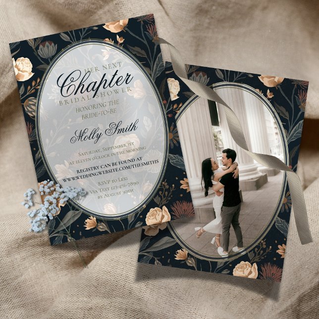 Convites Seu Próximo Capítulo Chuveiro de Noiva Floral Escu (Her Next Chapter Dark Floral Bridal Shower Invitation)