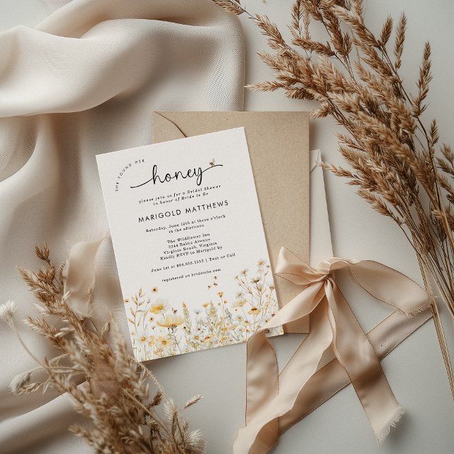 Convites She Found Her Honey Bridal Shower Invitation (She found her Honey Wildflower Bridal Shower Invitation )