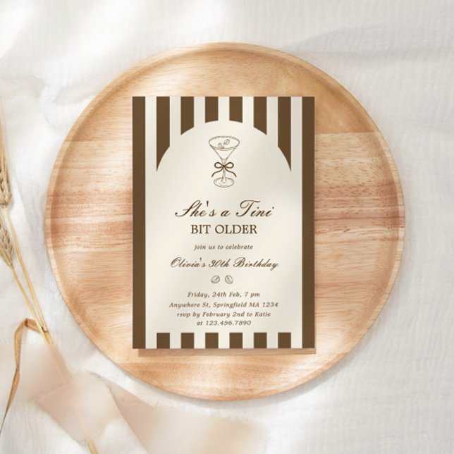 Convites She's A Tini Bit Older Coffee Martini Birthday (Criador carregado)