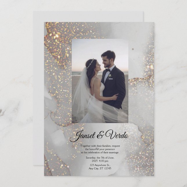 Convites Silver Glitter Bride and Groom Wedding Invitation (Frente/Verso)