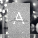 Convites Silver Sparkle Glitter Doce Dezesseis Aniversário<br><div class="desc">Silver Sparkle Glitter Doce Dezesseis Monogramas Nome e Convite de aniversário Inicial. Este convite é perfeito para a Festa de aniversário Silver Sparkle Glitter Sweet 16 que está a tentar celebrar em Silver.</div>