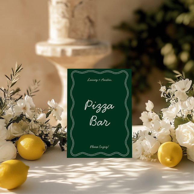 Convites Símbolo de Tabletop de Bar de Pizza de Manuscrito  (Retro Green Handwritting Pizza Bar Tabletop Sign)