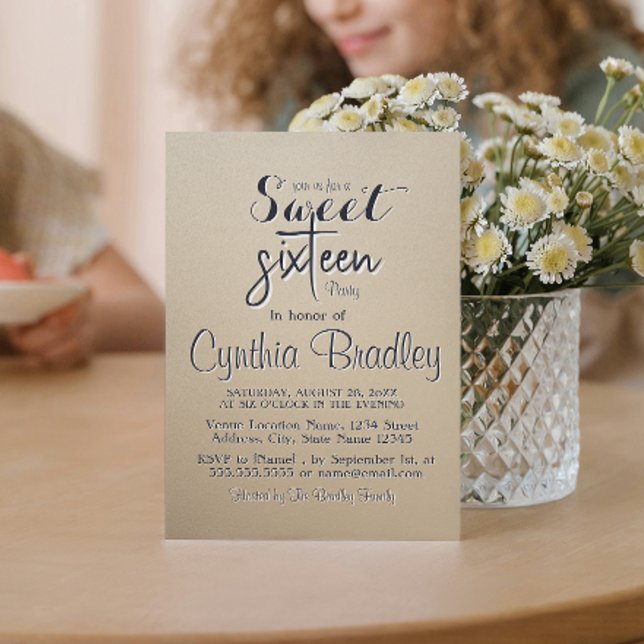 Convites Simples Beige Doce Dezesseis Festas de aniversário (Criador carregado)